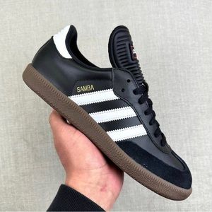 Adidas Samba Classic: Black & White Sneakers (Men’s 7.5/Women’s 9)